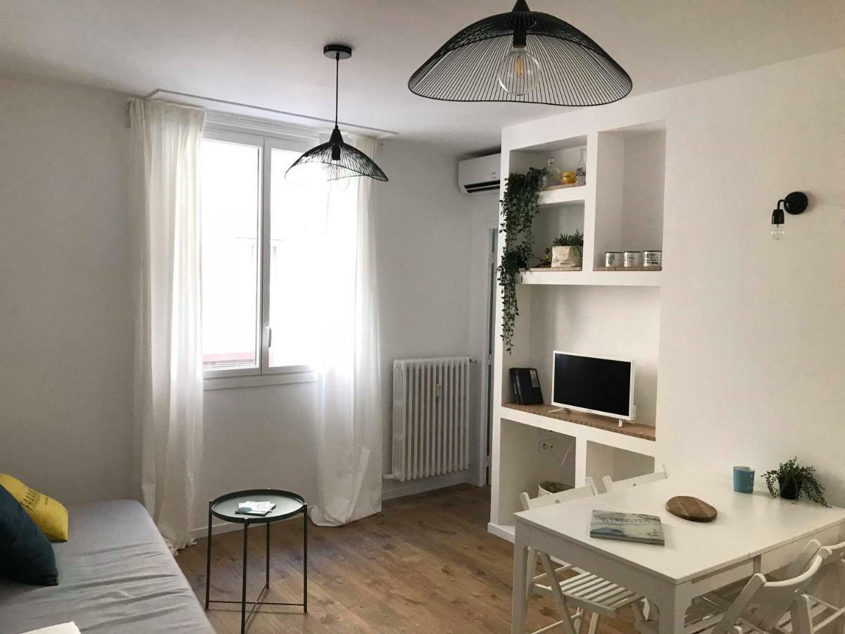 Le Penequet : L'Appartement Du Vieux Port ☺ Marseille Luaran gambar