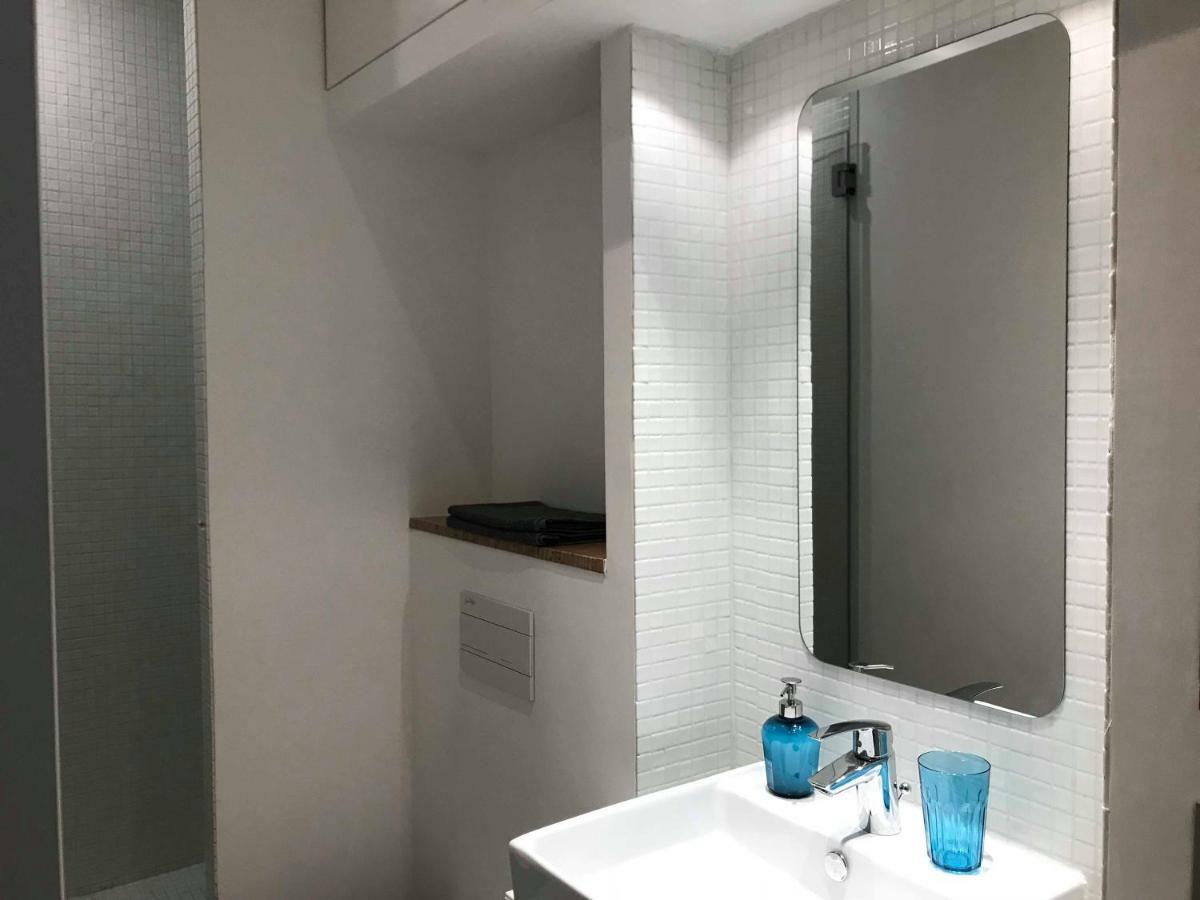 Le Penequet : L'Appartement Du Vieux Port ☺ Marseille Luaran gambar