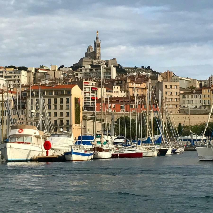 Le Penequet : L'Appartement Du Vieux Port ☺ Marseille Luaran gambar